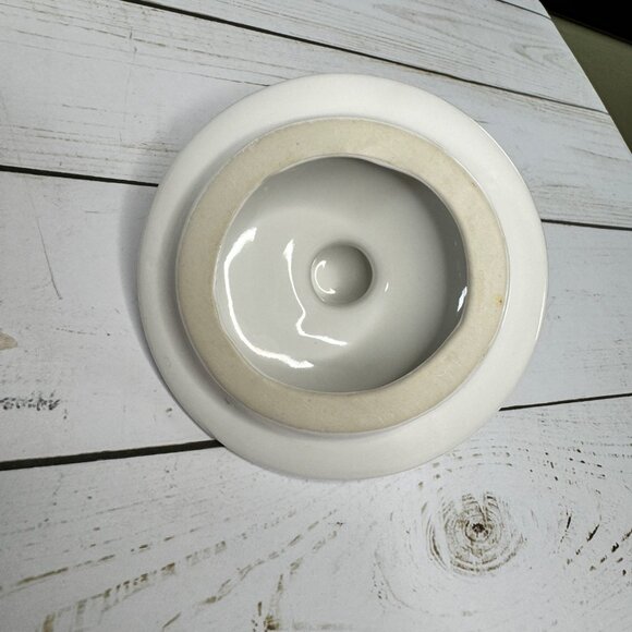 White Provincial Stoneware Soup Bowl W Lid Home Concepts Floral Country Farmcore - Picture 6 of 7